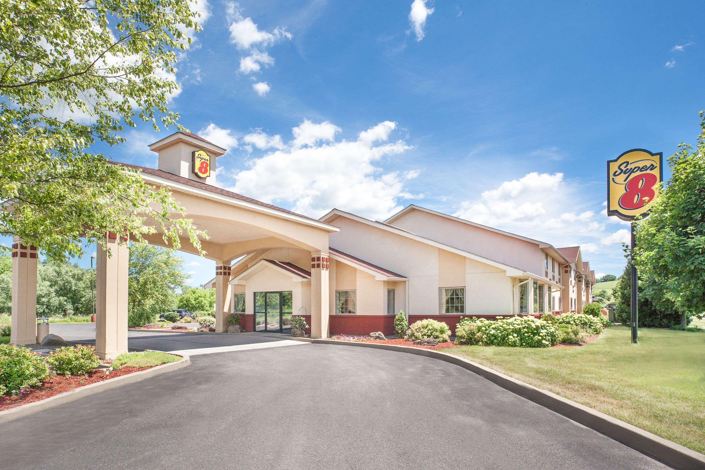Super 8 by Wyndham Cobleskill NY Eksteriør bilde